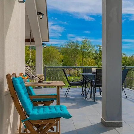 Jakov I Filip Villa Imotski